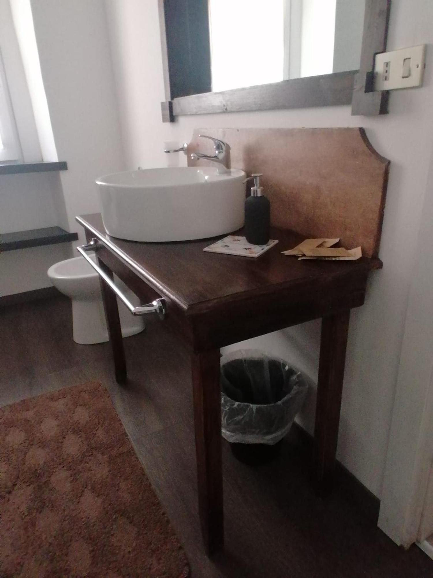 384 Guesthouse Rooms & Suite Enna Bagian luar foto
